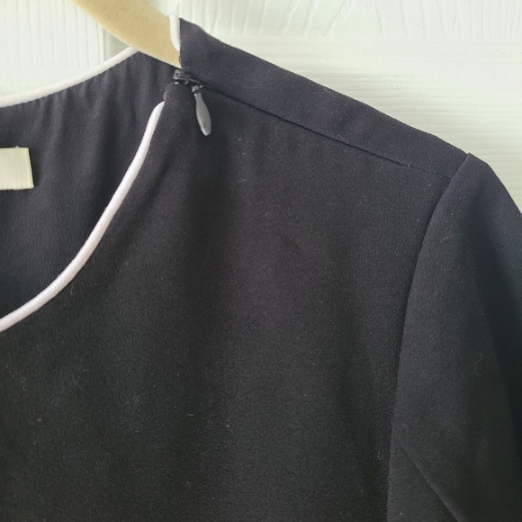 Jonathan Simkhai Scalloped Trim Top - Picture 6 of 10